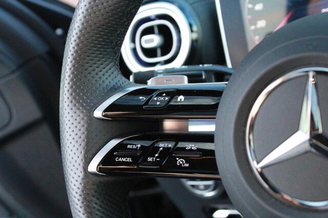 Mercedes-Benz C-KLASSE 180 AMG Line Pano | Distronic | Memory