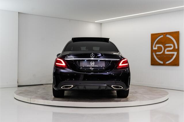 Mercedes-Benz C-KLASSE 300 e Premium AMG 313PK | NL AUTO+NAP+1E EIG | Pano | Carplay | Sfeer | 360 | 12 MND Garantie