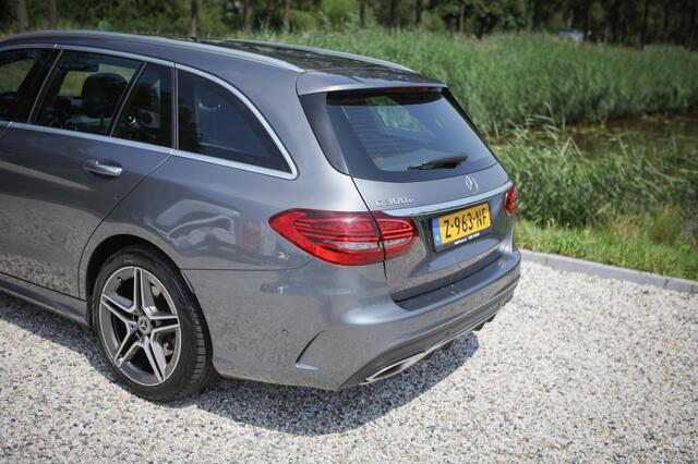 Mercedes-Benz C-KLASSE Estate 300 e Bns Sol. AMG