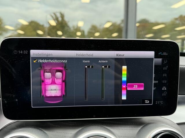 Mercedes-Benz C-KLASSE 300e Amg Hybride panorama Full options!!