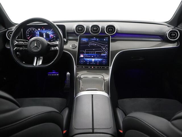 Mercedes-Benz C-KLASSE 180 AMG Line | Night | Panoramadak | Stoelverwarming | Achteruitrijcamera | 19" lichtmetalen velgen |
