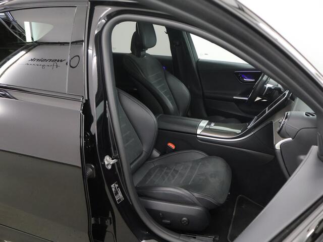 Mercedes-Benz C-KLASSE 180 AMG Line | Night | Panoramadak | Stoelverwarming | Achteruitrijcamera | 19" lichtmetalen velgen |