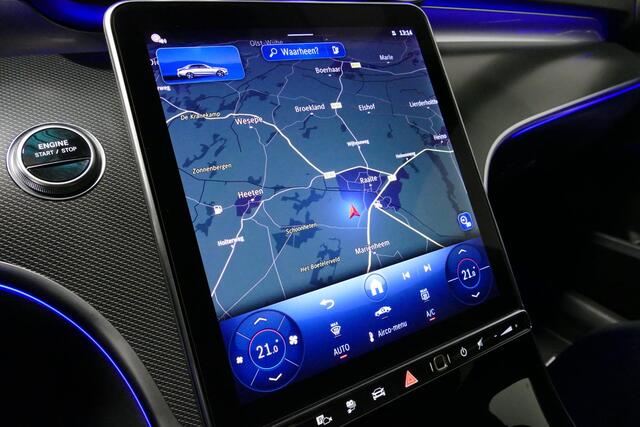 Mercedes-Benz C-KLASSE 300 e AMG Line / C63s AMG Diffuser / Panamericana Grille / Panoramadak / Elektr. verstelbare voorstoelen + memory / Ambienteverlichting / Laser Digital Light / Apple Carplay - Android Auto / Rondomzichtcamera / Stoelverwarming / 20'' LMV / Achteruitrijcam