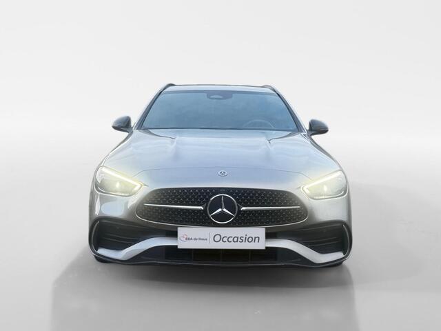 Mercedes-Benz C-KLASSE Estate 300 e 4MATIC AMG Line | Camera | Stuur/Stoel Verwarming | Sfeerverlichting | Trekhaak | Lederen Bekleding | Apple Carplay/Android Auto