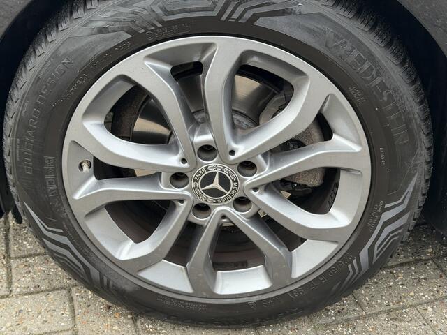 Mercedes-Benz C-KLASSE 180 Avantgarde Stoelverw. | Carplay