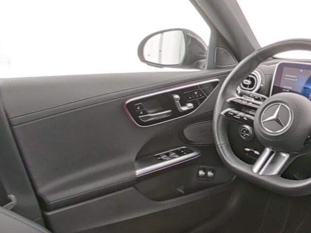 Mercedes-Benz C-KLASSE Estate 300 e AMG Plug-In Hybride AMG Line | Night Pakket | Memory Voorstoelen | Easy-Pack Achterklep | Stuur en Stoelverwarming. Inclusief 24 maanden Mercedes-Benz Certified garantie voor Europa.