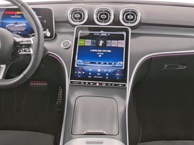 Mercedes-Benz C-KLASSE Estate 300 e AMG Plug-In Hybride AMG Line | Night Pakket | Memory Voorstoelen | Easy-Pack Achterklep | Stuur en Stoelverwarming. Inclusief 24 maanden Mercedes-Benz Certified garantie voor Europa.