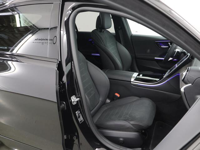 Mercedes-Benz C-KLASSE 300e Business Solution AMG | Panoramaschuifdak | Trekhaak | DIGITAL LIGHT | Nightpakket | dodehoekassistent | 360° camera |