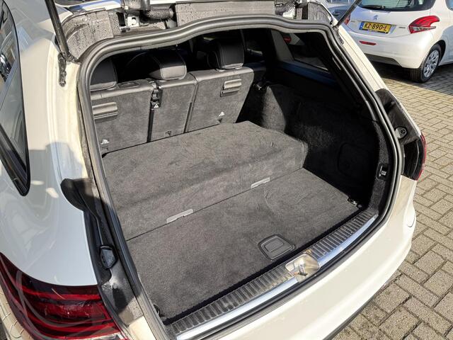 Mercedes-Benz C-KLASSE Estate 300 e | Navi | Climate & Cruise Control | Stoelverwarming | PDC met Camera |