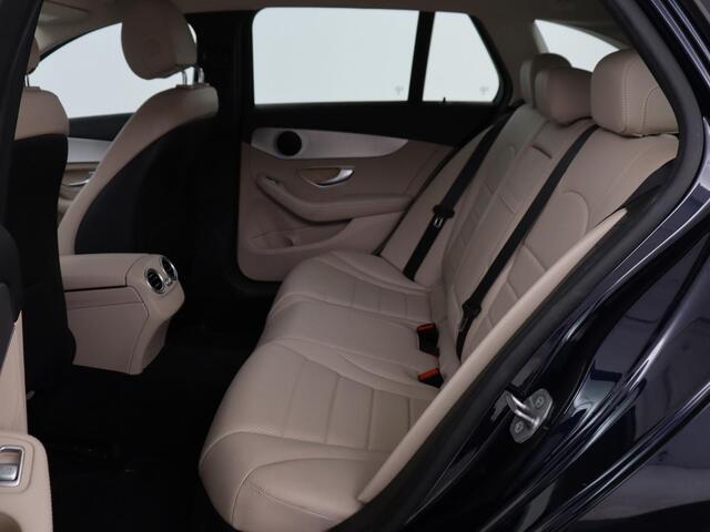 Mercedes-Benz C-KLASSE 300e Business Solution Luxury | Leder | Stoelverwarming | Camera | Digital Cockpit | Park Assist | Navigatie | Full LED | Cruise control | Bluetooth | Climate control | PHEV | Plug In