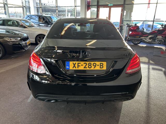 Mercedes-Benz C-KLASSE AMG 43 4MATIC V6 368PK | Alarm klasse 3 | Rode gordels | Adaptief onderstel | Cruise control | Climate control | Stoelverwarming | Alcantara/Lederen bekleding | Fabrieksaf kleppensysteem