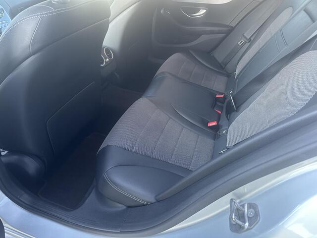 Mercedes-Benz C-KLASSE Estate 200 Business Solution Avantgarde Cam|LED|19 inch|