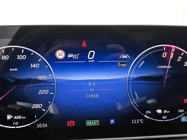 Mercedes-Benz C-KLASSE 300 e Business Solution AMG AMG Line | NIght Pakket | Panorama Schuif-Kanteldak | !9 Inch AMG Velgen | Memory Voorstoelen. Inclusief 24 maanden MB Certified garantie voor Europa.