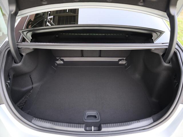 Mercedes-Benz C-KLASSE 180 Business Solution AMG