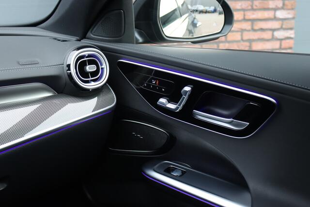 Mercedes-Benz C-KLASSE Estate 300 e AMG Line Premium+ | Distronic+ | Panoramadak | Trekhaak | Memory | HUD | Digital Light | Verwarmd Stuurwiel | Advanced Sound System | Keyless Go | Surround Camera |