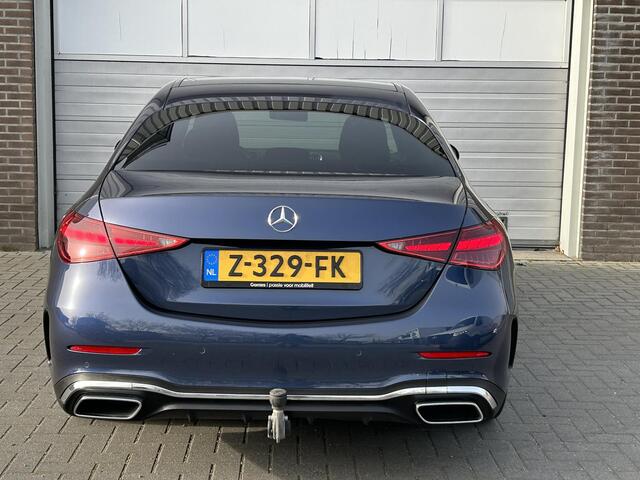 Mercedes-Benz C-KLASSE 180 AMG Line | Trekhaak | Panoramadak |