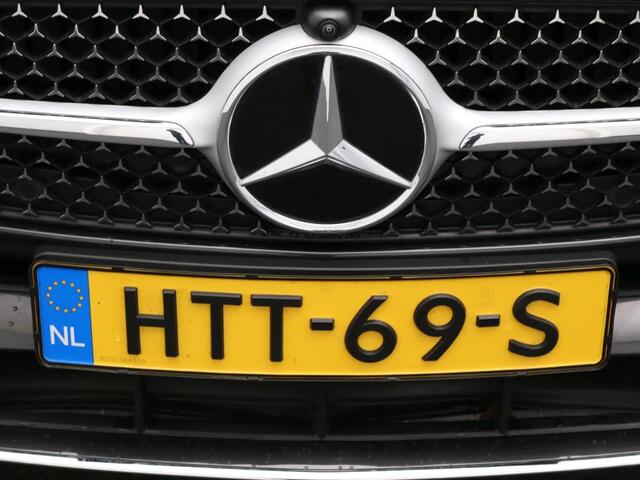 Mercedes-Benz C-KLASSE 300 e Business Solution AMG | Panoramadak | Alarm | 360 gr Camera | Car Play | Sfeerverlichting | Memory | Inclusief 24 maanden Mercedes-Benz Certified garantie voor Europa.