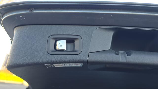 Mercedes-Benz C-KLASSE 300 E Business Solution AMG Limited