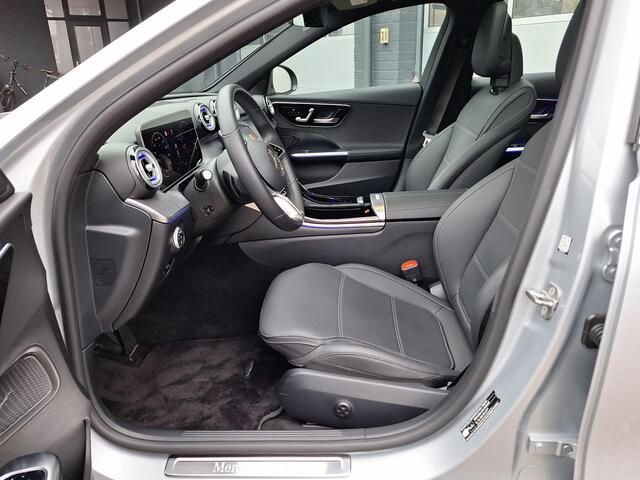 Mercedes-Benz C-KLASSE 180 Star Edition Luxury | Panoramadak | DISTRONIC Afstandsassistent | Elektrisch Verstelbare Stoelen + Memory | Dodehoekassistent | Apple CarPlay | Android Auto | Sfeerverlichting | Stoelverwarming | Elektrisch Inklapbare Buitenspiegels