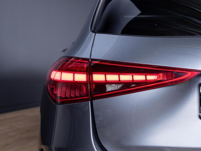 Mercedes-Benz C-KLASSE Estate 180 AMG Line Premium | Panorama dak | Trekhaak