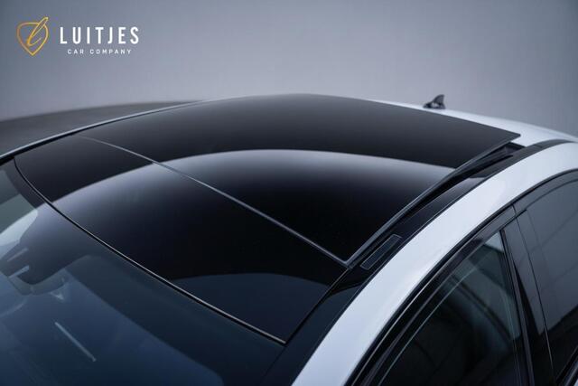 Mercedes-Benz C-KLASSE 180 AMG Night-pakket I Pano-dak I NL-auto I Dealer-ond. I Carplay I Leder I Trekhaak