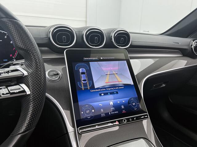 Mercedes-Benz C-KLASSE 200 AMG Nightpakket | Panoramadak | Alarm | Car Play | Sfeerverlichting | Parkeerpakket met Camera > MB-paasweekend