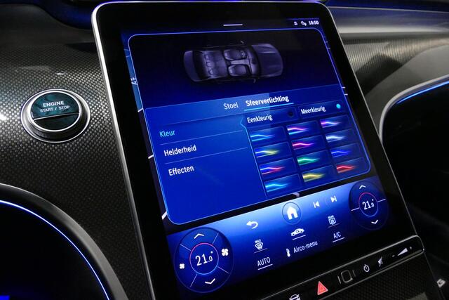 Mercedes-Benz C-KLASSE 300 e AMG Line / C63s Look Diffuser / Panamericana Grille / Maxton Design Bodykit V.2 / Panoramadak / Elektr. verstelbare voorstoelen + memory / Stoelkoeling & -verwarming / Digital Light / Ambienteverlichting Plus / HUD / Rondomzichtcamera / 20'' LMV / S