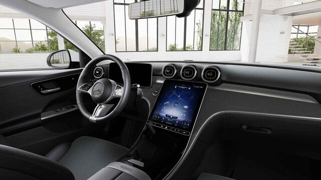 Mercedes-Benz C-KLASSE 200 Launch Edition Luxury Line | Distronic | Getint glas | Stoelverwarming |