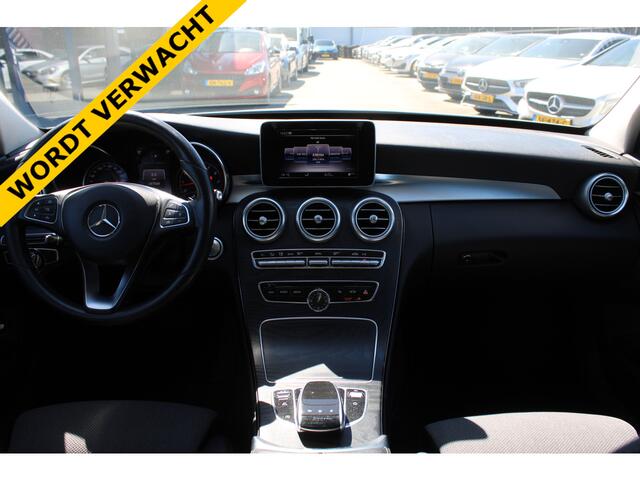 Mercedes-Benz C-KLASSE 180 AUT9 Avantgarde CAMERA NAVI TREKHAAK NL AUTO