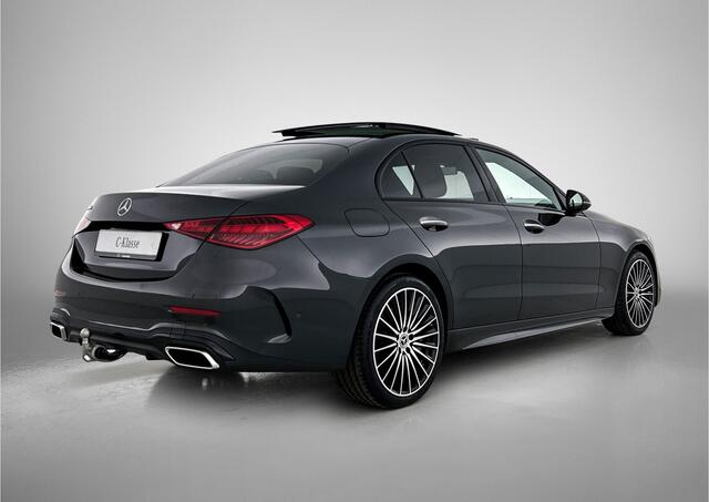Mercedes-Benz C-KLASSE 300 e Business Solution AMG | Comfortpakket Plus | Nightpakket | Middenconsole metaalstructuur | Trekhaak | Smartphone-integratie | Panoramaschuifdak | GUARD 360° Plus | 360° camera | 19" multispaaks lichtmetalen AMG-velgen |