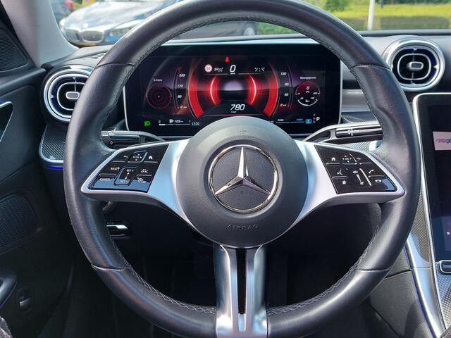 Mercedes-Benz C-KLASSE 180 170pk Automaat Luxury Line | Origineel NL | Navi | Apple Carplay+Android Auto | Leder+Stoelverwarming+Elek.Verstel | Panorama Schuifdak | Pdc V+A+Assist+360 Camera | 18''lm