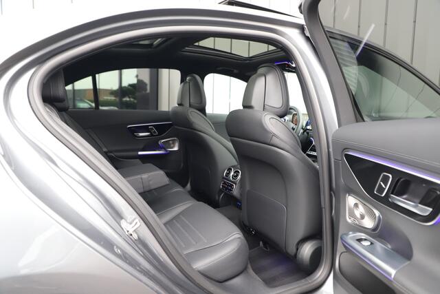 Mercedes-Benz C-KLASSE 300e AMG | 313PK | Head-up | Keyless | Burmester | Distronic+ | Sfeerverl. | Stoelkoeling | Stuurwielverw. | Memory | 2025.
