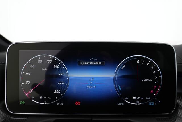 Mercedes-Benz C-KLASSE Estate 300 e 4MATIC AMG Plug-In Hybride AMG Line | Night Pakket | Trekhaak | Memory voorstoelen | Parkeerpakket met achteruitrijcamera | Stoelverwaming | Ledkoplampen. Inclusief 24 maanden Mercedes-Benz Certified garantie voor Europa.