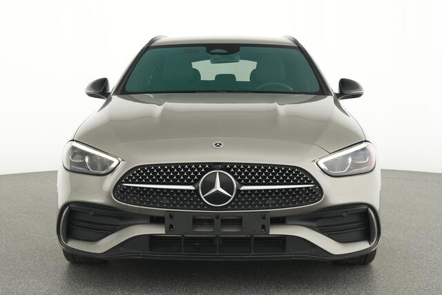 Mercedes-Benz C-KLASSE Estate 300 e 4MATIC AMG Plug-In Hybride AMG Line | Night Pakket | Trekhaak | Memory voorstoelen | Parkeerpakket met achteruitrijcamera | Stoelverwaming | Ledkoplampen. Inclusief 24 maanden Mercedes-Benz Certified garantie voor Europa.