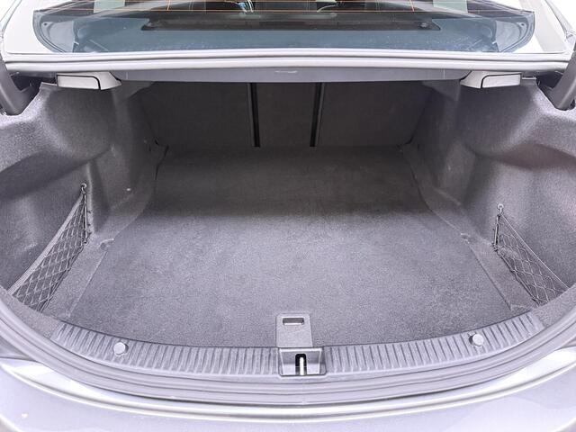 Mercedes-Benz C-KLASSE 180 Business Solution AMG NL Auto | NAP | Camera | Navigatie | DAB |