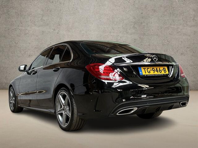 Mercedes-Benz C-KLASSE 180 AMG Sport 156Pk Automaat (NAVIGATIE, CAMERA, LEDER, ZWART HEMEL, STOELVERWARMING, SPORTSTOELEN, GETINT GLAS, NIEUWSTAAT)