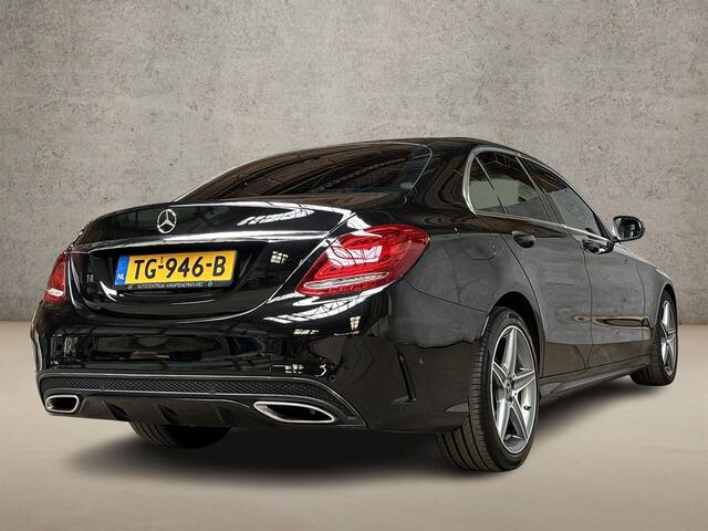 Mercedes-Benz C-KLASSE 180 AMG Sport 156Pk Automaat (NAVIGATIE, CAMERA, LEDER, ZWART HEMEL, STOELVERWARMING, SPORTSTOELEN, GETINT GLAS, NIEUWSTAAT)