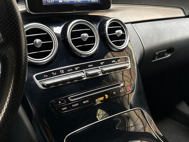 Mercedes-Benz C-KLASSE 180 AMG Sport 156Pk Automaat (NAVIGATIE, CAMERA, LEDER, ZWART HEMEL, STOELVERWARMING, SPORTSTOELEN, GETINT GLAS, NIEUWSTAAT)