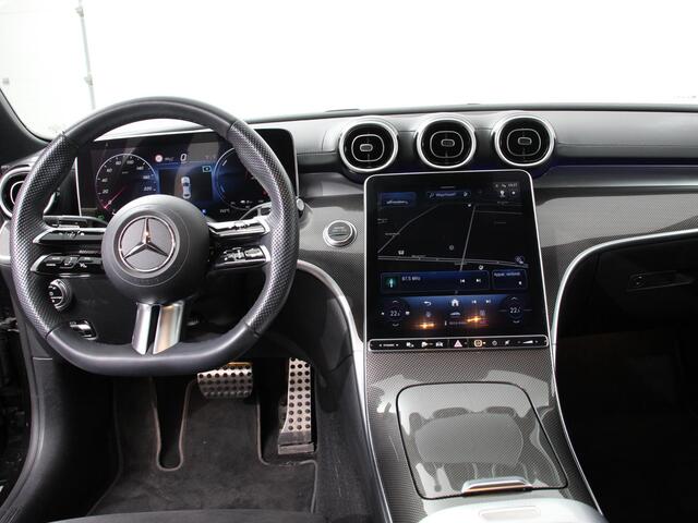 Mercedes-Benz C-KLASSE 300e AMG Line sedan Automaat | Climate control | Adaptieve cruise control | Parkeersensoren | Achteruitrijcamera | Sfeerverlichting | Stoelverwarming | Keyless | LED | Navigatie