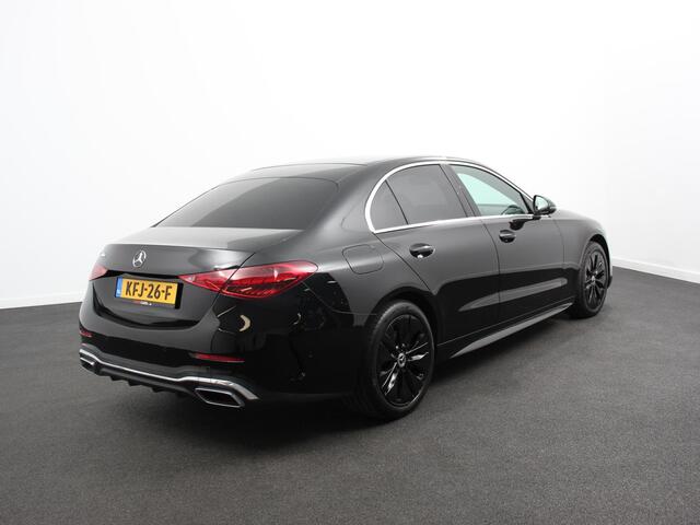 Mercedes-Benz C-KLASSE 300e AMG Line sedan Automaat | Climate control | Adaptieve cruise control | Parkeersensoren | Achteruitrijcamera | Sfeerverlichting | Stoelverwarming | Keyless | LED | Navigatie