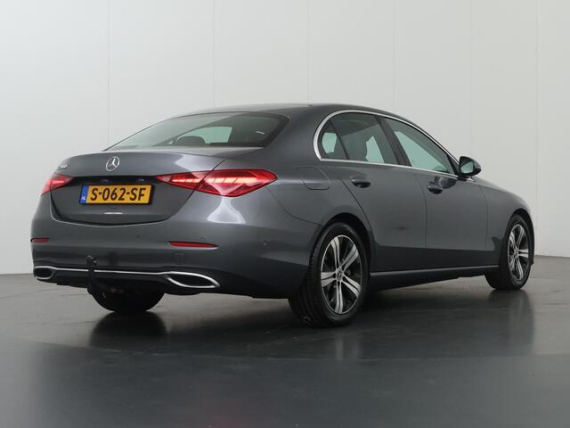 Mercedes-Benz C-KLASSE 200 Launch Edition Luxury Line | Sfeerverlichting | Stoelverwarming | Achteruitrijcamera |