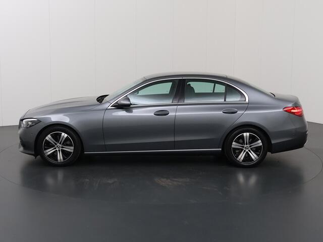 Mercedes-Benz C-KLASSE 200 Launch Edition Luxury Line | Sfeerverlichting | Stoelverwarming | Achteruitrijcamera |