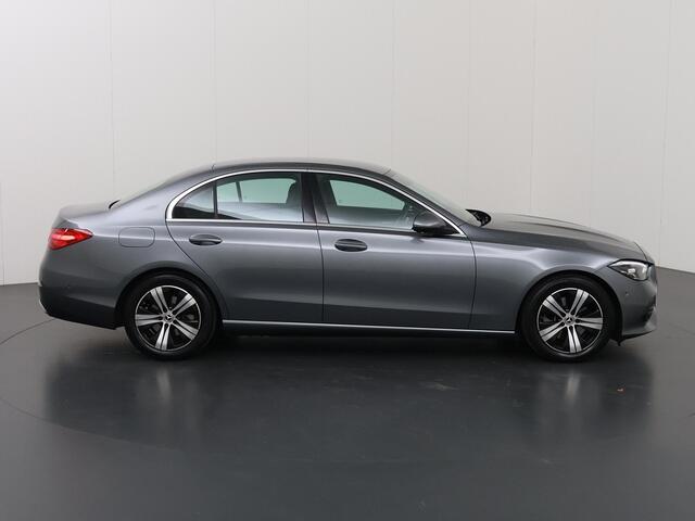 Mercedes-Benz C-KLASSE 200 Launch Edition Luxury Line | Sfeerverlichting | Stoelverwarming | Achteruitrijcamera |