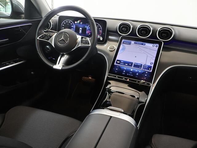 Mercedes-Benz C-KLASSE 200 Launch Edition Luxury Line | Sfeerverlichting | Stoelverwarming | Achteruitrijcamera |