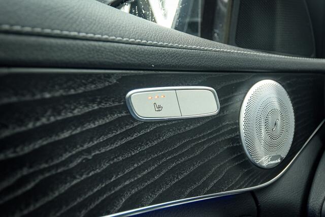 Mercedes-Benz C-KLASSE 300 AMG Line * Premium Plus Pack * Face lift