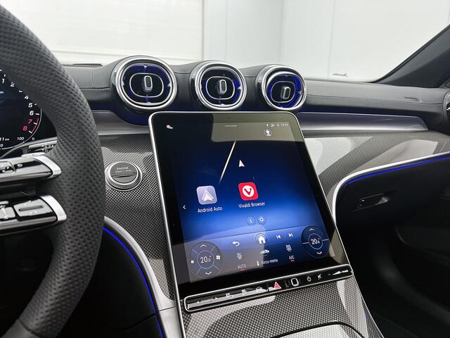 Mercedes-Benz C-KLASSE Estate 300 e Business Solution AMG | Comfortpakket Plus | Nightpakket | Parkeerpakket met 360°-camera | Trekhaak | Panoramaschuifdak | 19" multispaaks lichtmetalen AMG-velgen | GUARD 360° Plus | Middenconsole metaalstructuur |