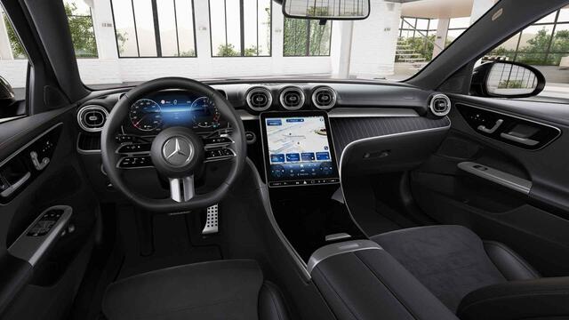 Mercedes-Benz C-KLASSE Estate 300e 140 Years Edition | Panoramaschuifdak | Comfort-Pakket | Winterpakket | AMG-line | Parkeerpakket | Trekhaak |