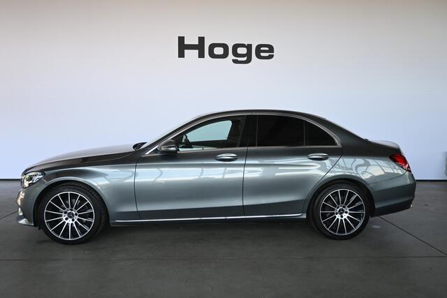 Mercedes-Benz C-KLASSE 180 Premium Plus Pack AMG Line Navigatie Clima Trekhaak Led Cruise CarPlay Ambient Lighting Inruil Mogelijk!