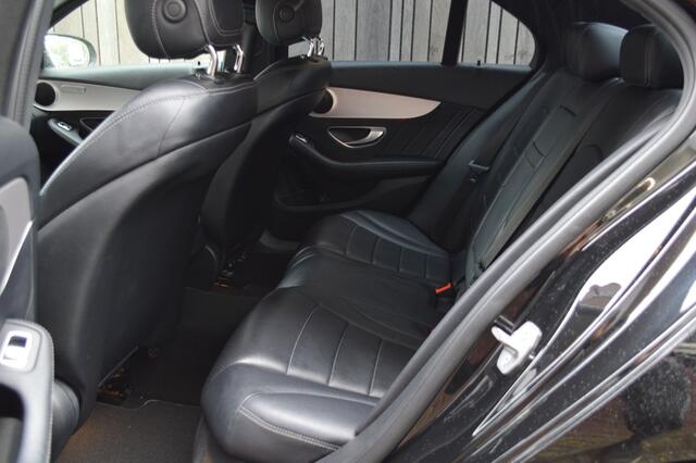Mercedes-Benz C-KLASSE 200 AMG Aut. Led Leder Dak Camera CarPlay Pdc