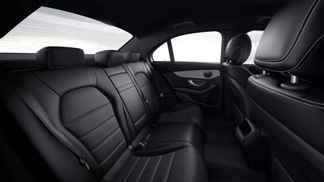 Mercedes-Benz C-KLASSE 180 Sport Edition | AMG | Stoelverwarming | Sportonderstel | Achteruitrijcamera | LED koplampen |